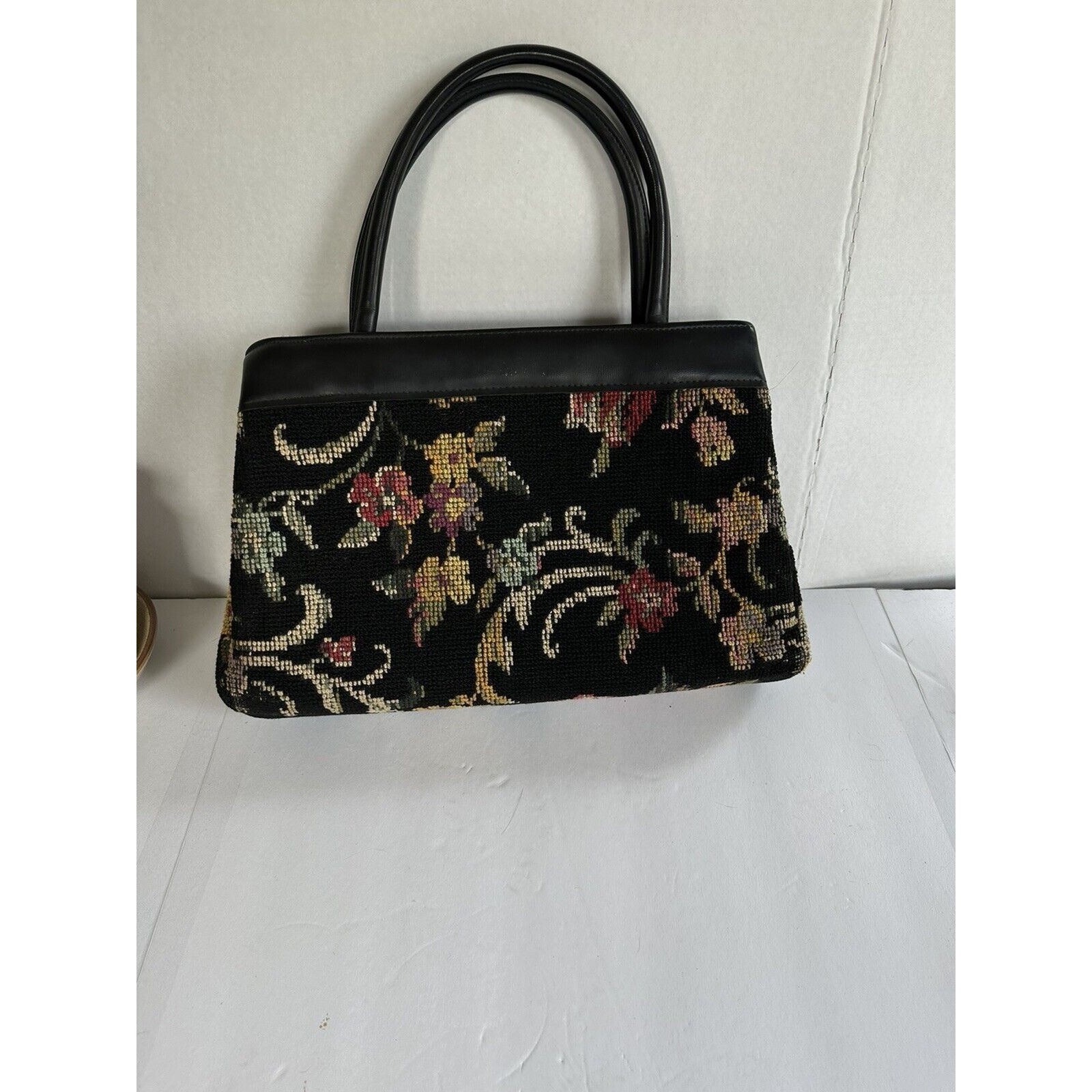 Vintage Floral Cotton Handbag Embroidered Fabric Tapestry Purse Kiss Lock Bag